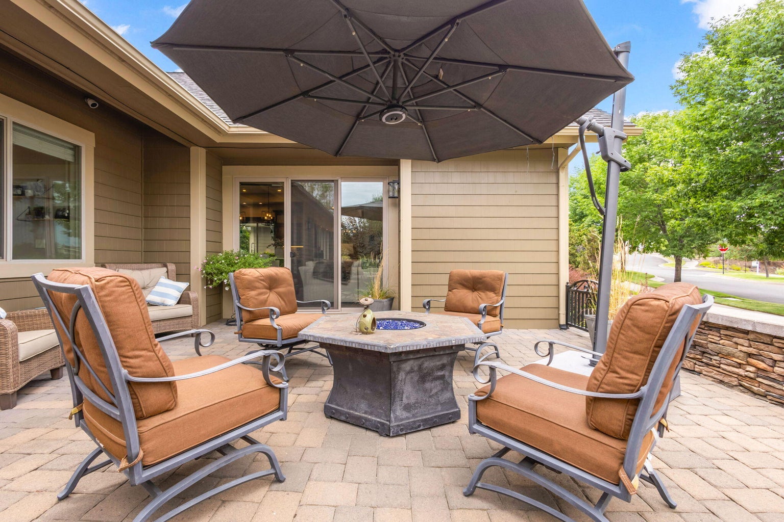 Photo of 301 SE Larkspur Drive 40 of 49