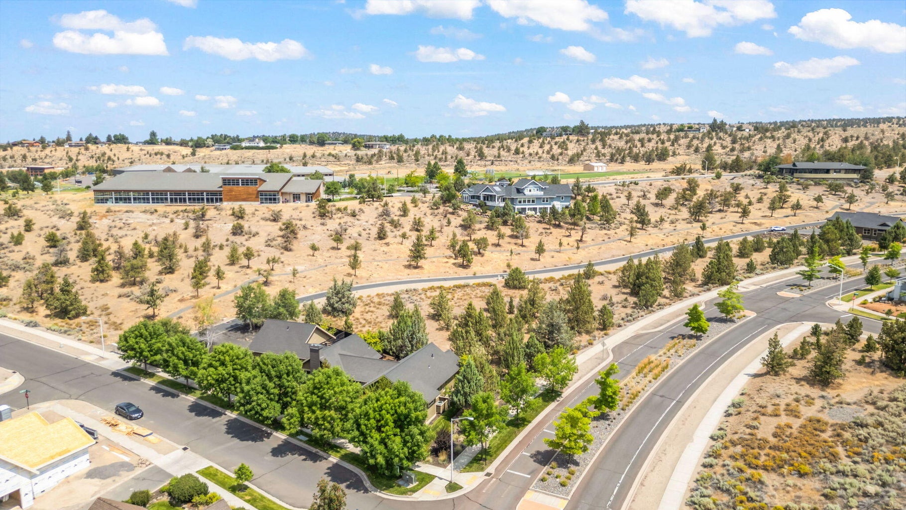 Photo of 301 SE Larkspur Drive 46 of 49