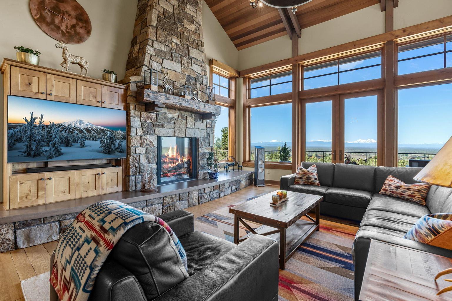Photo of 15403 SW Hope Vista Drive 18 of 56