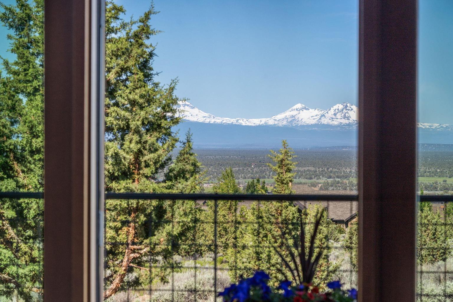 Photo of 15403 SW Hope Vista Drive 21 of 56