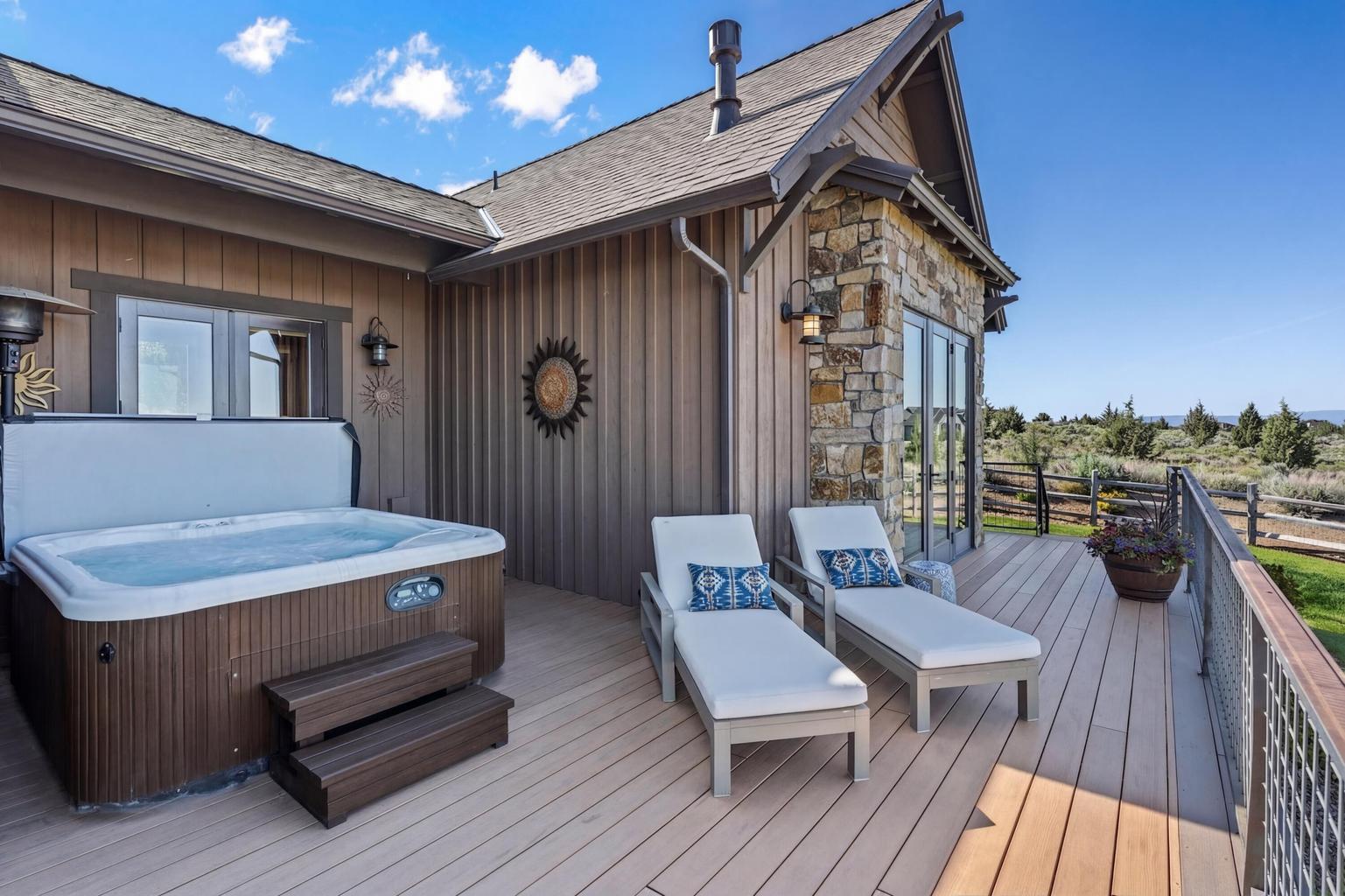 Photo of 15403 SW Hope Vista Drive 28 of 56