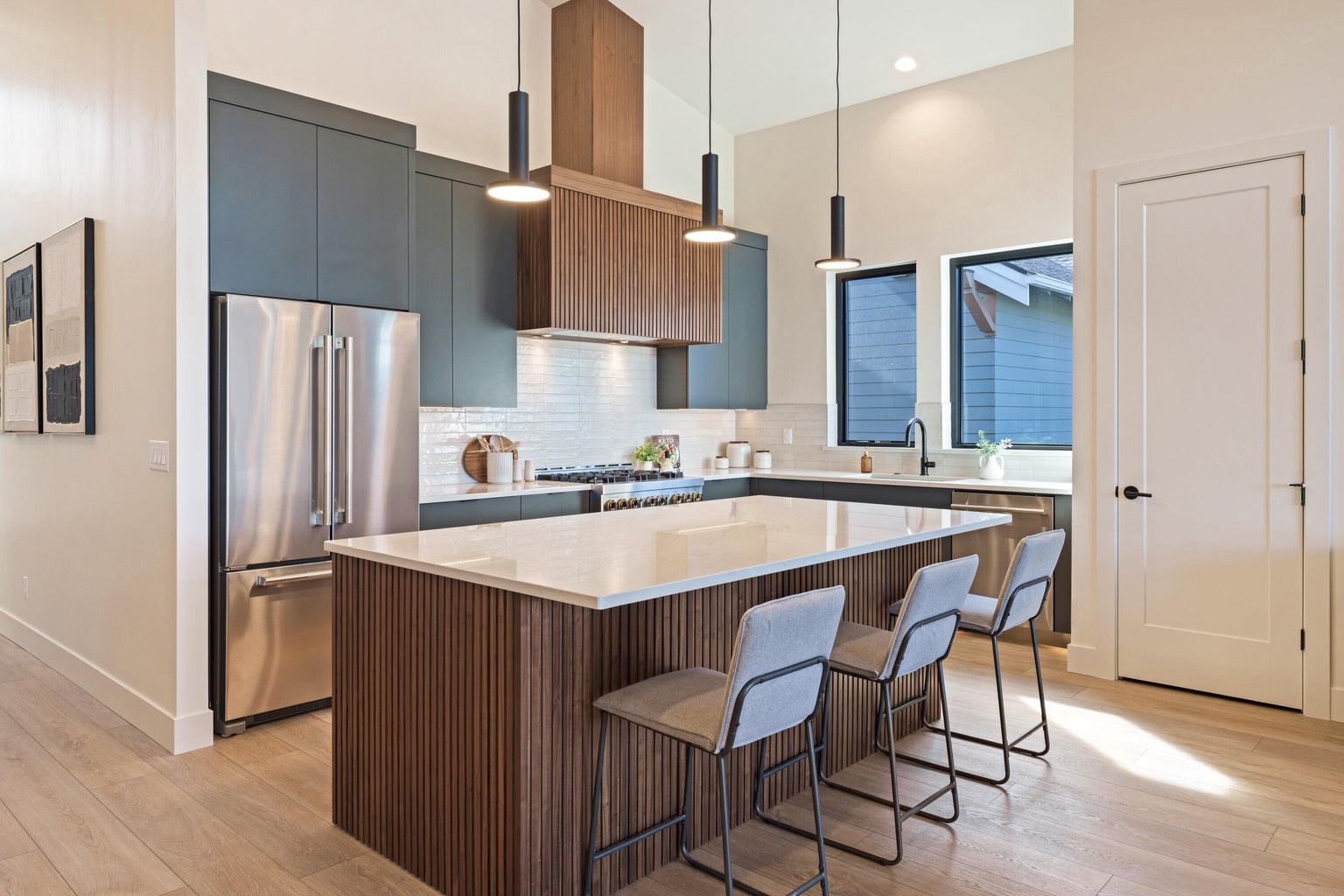 Photo of 3027 NW Polarstar Avenue 14 of 48