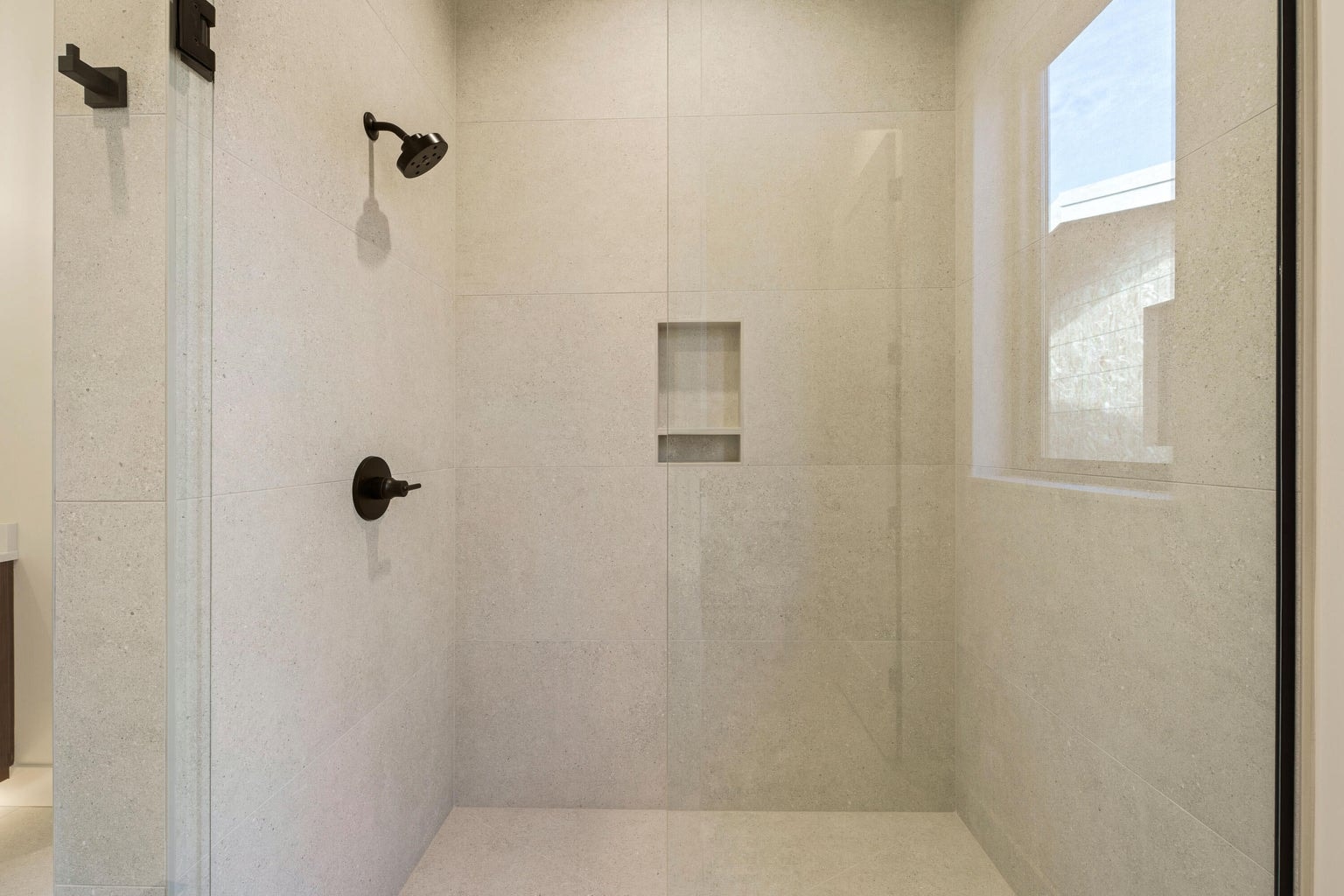Photo of 3027 NW Polarstar Avenue 22 of 48