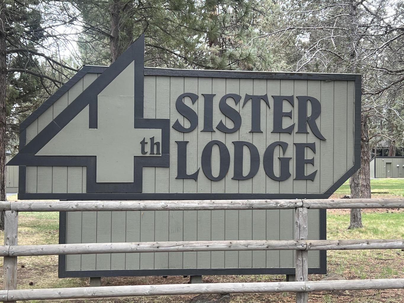 An iconic slice of Sisters history ~ still the place to make memories!