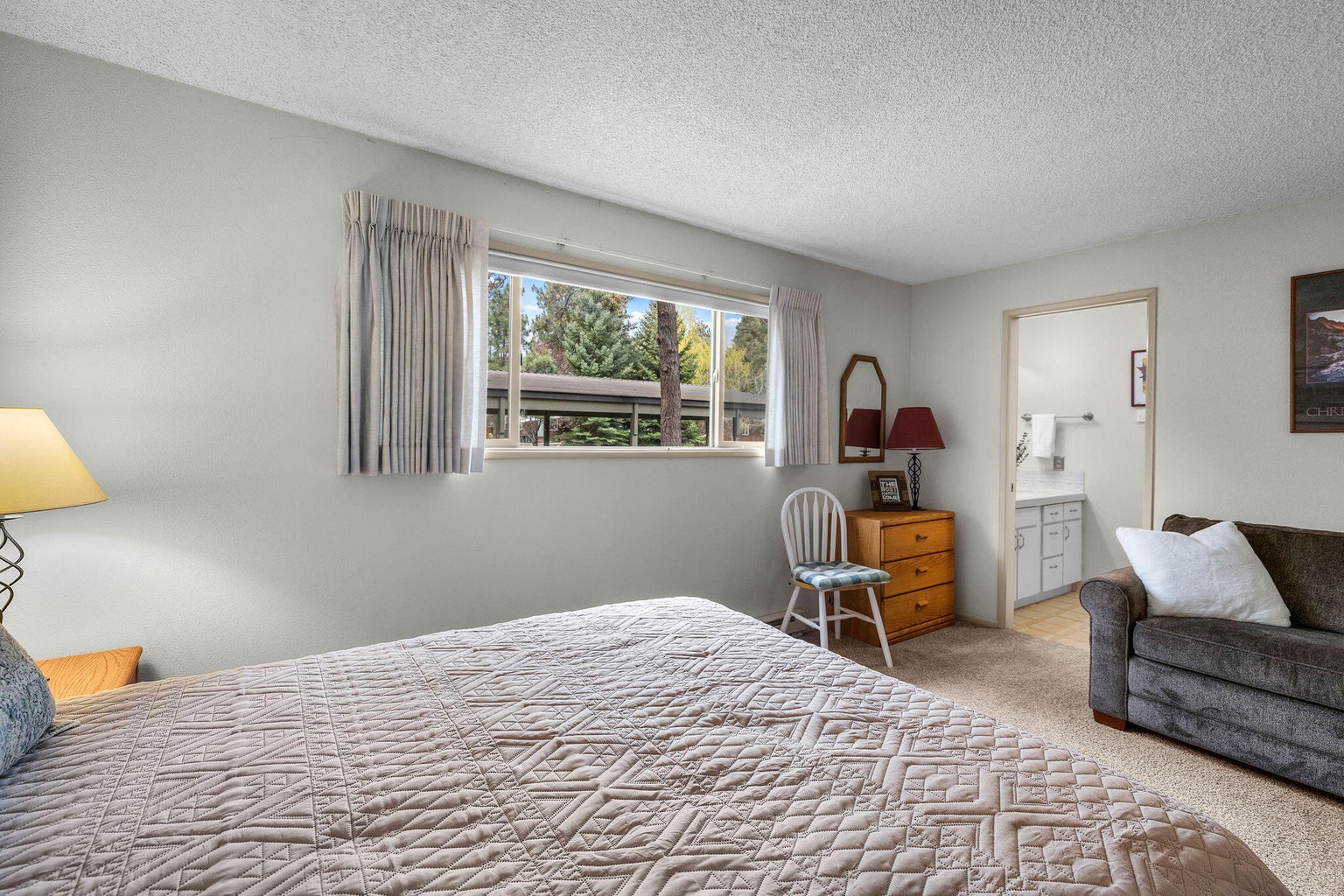 All furniture stays with the home = turn key!