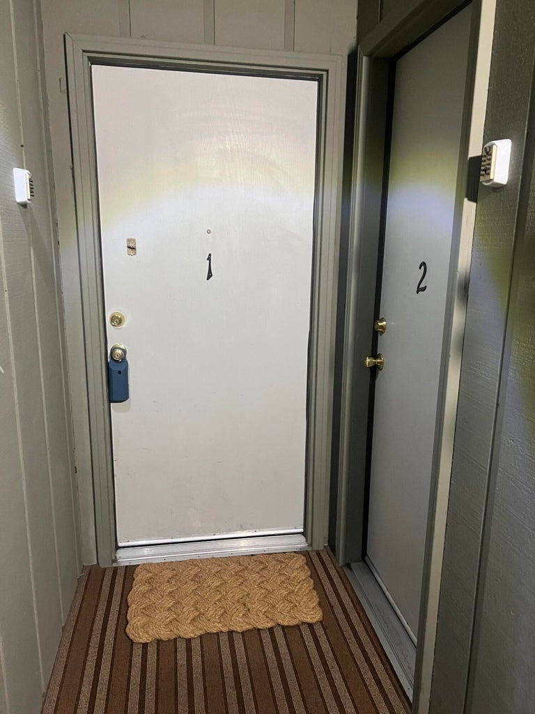 Units 1 and 2 - rent separately or together!