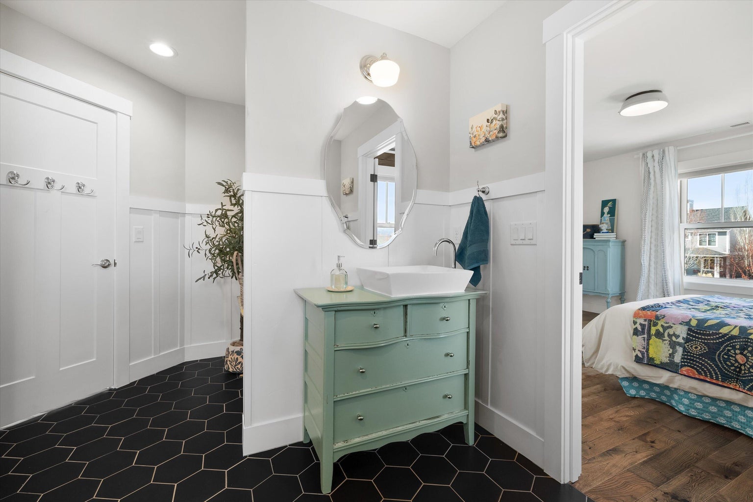 Photo of 608 S Birch Street 55 of 95