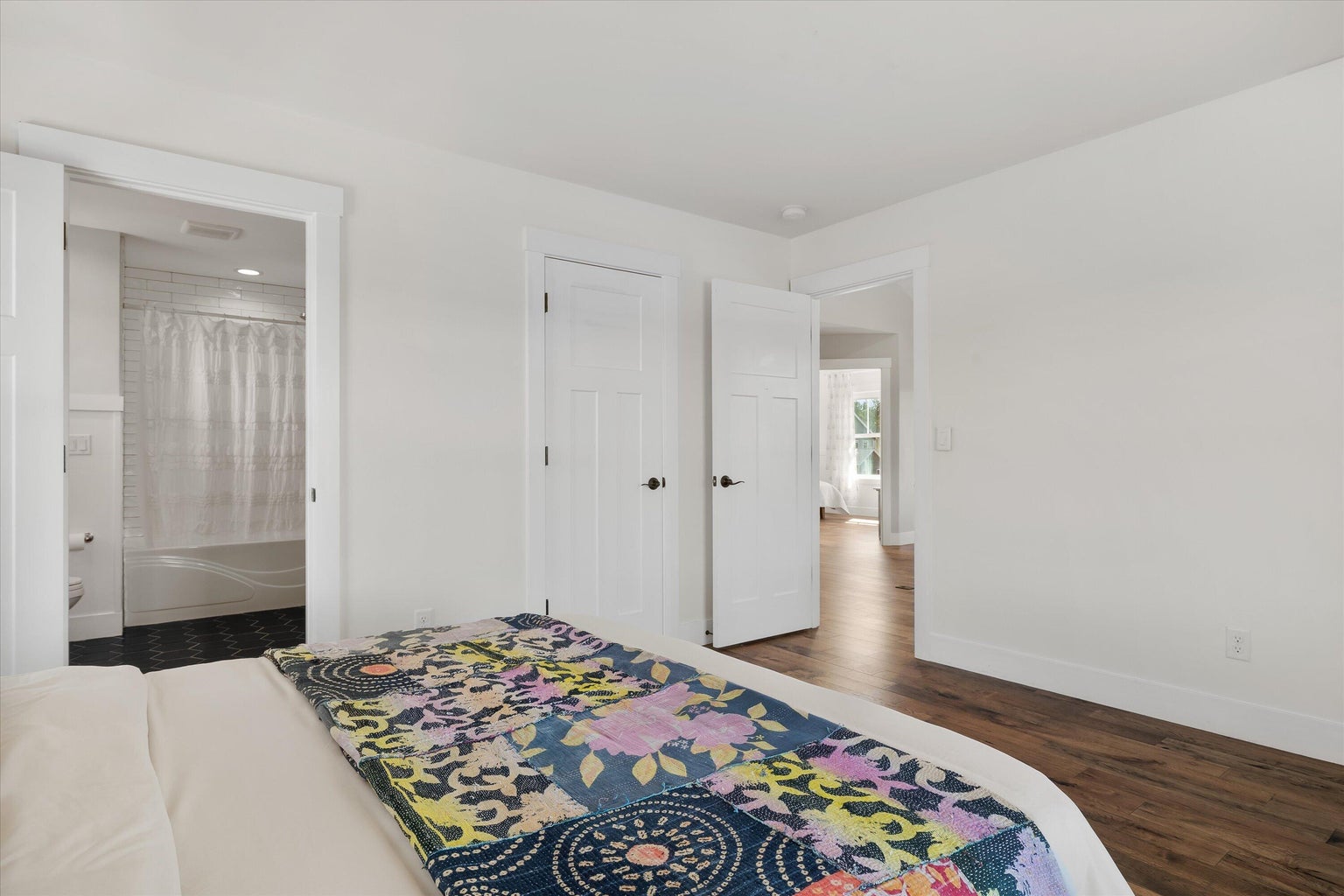 Guest Bedroom #1 Ensuite