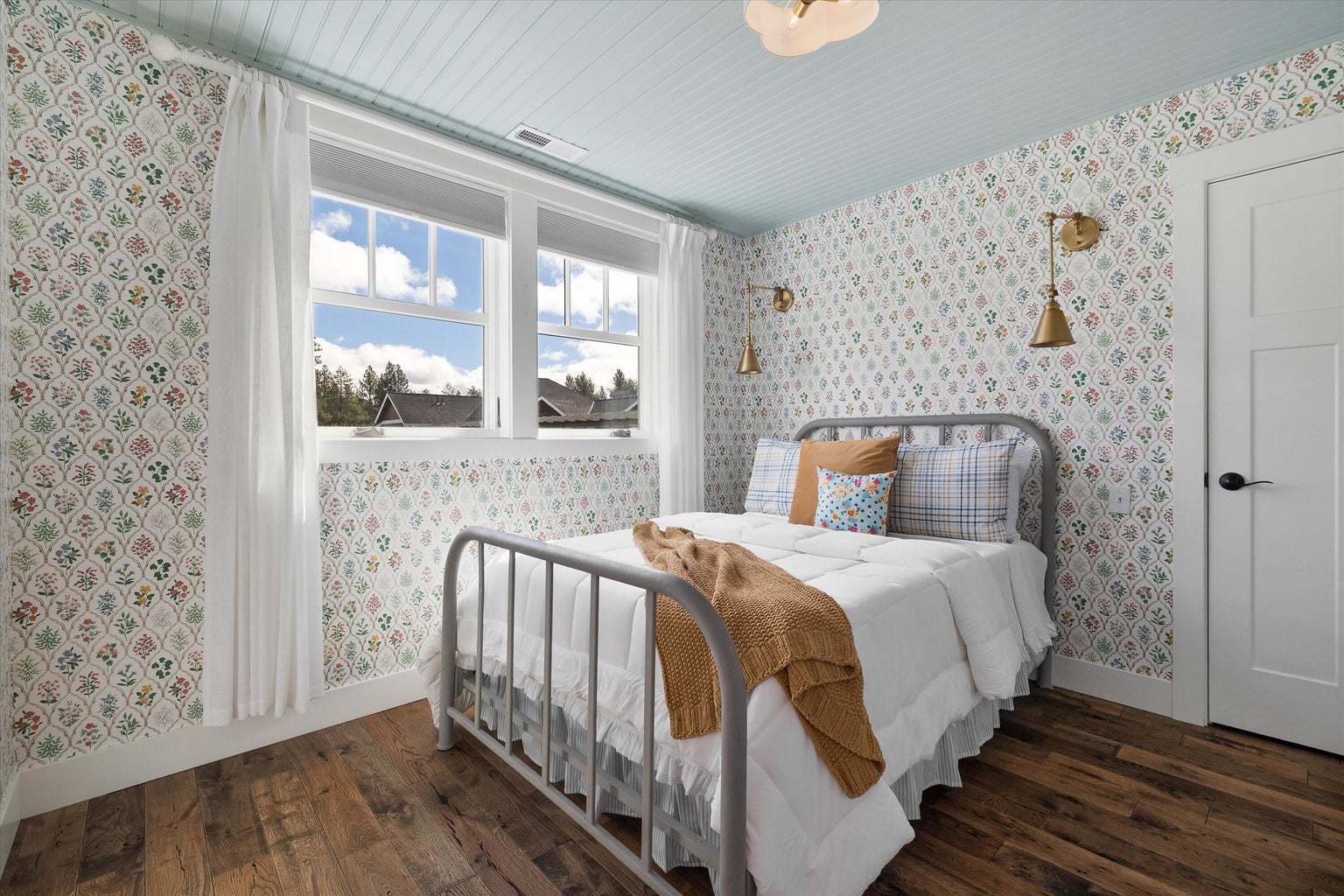 Guest Bedroom #2