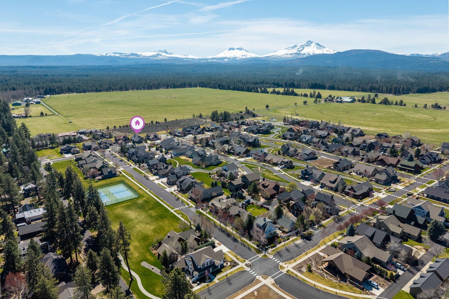 A planned neighborhood with GREAT views!