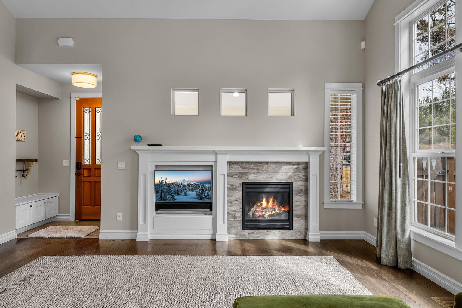 Photo of 61477 Cultus Lake Court 4 of 33