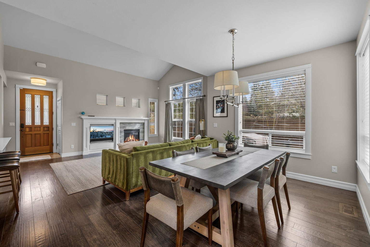 Photo of 61477 Cultus Lake Court 12 of 33