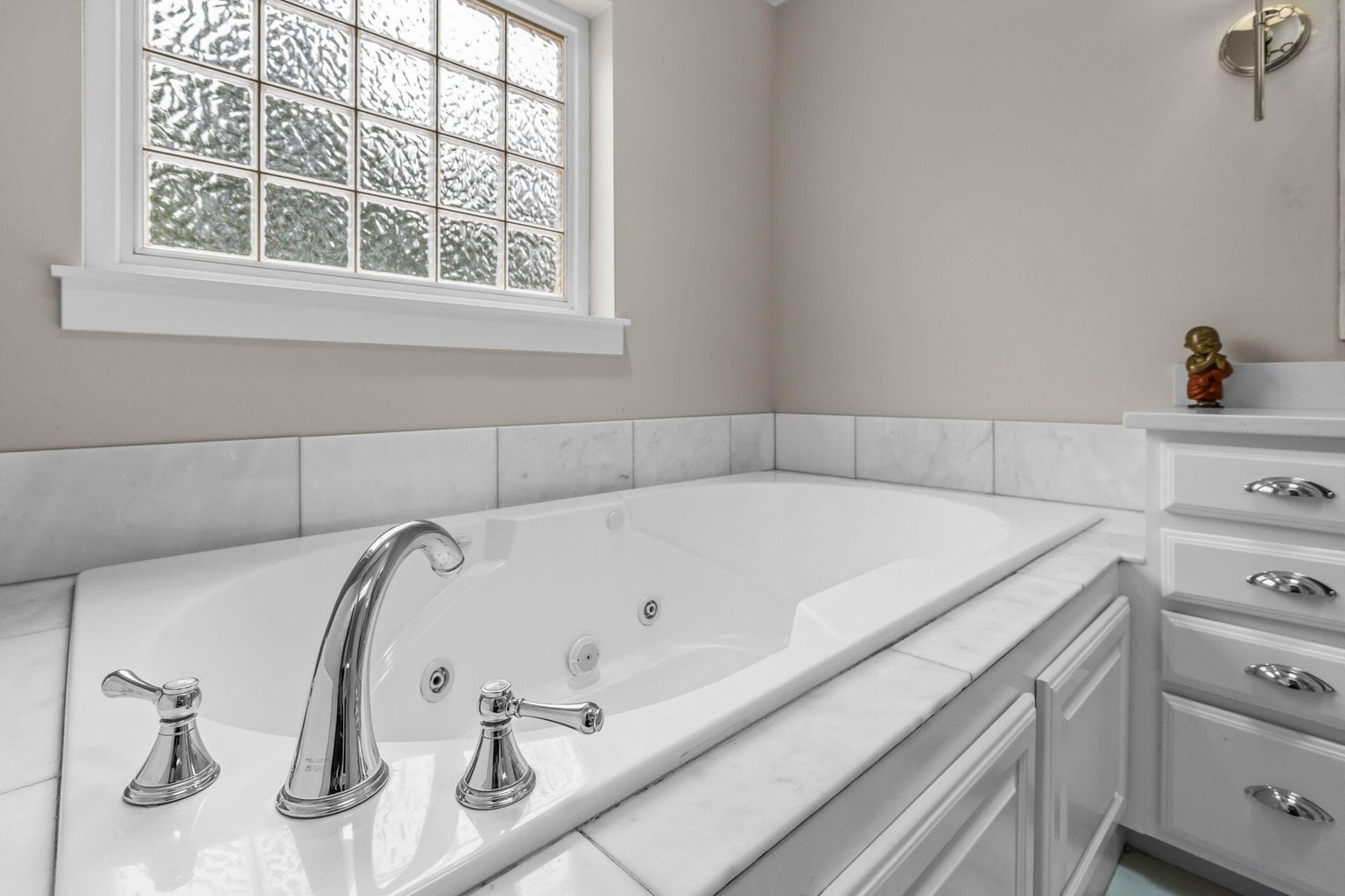 Photo of 61477 Cultus Lake Court 18 of 33