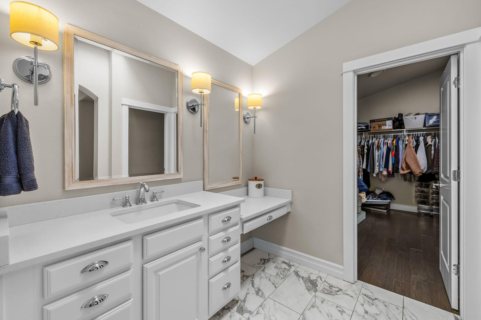 Photo of 61477 Cultus Lake Court 20 of 33