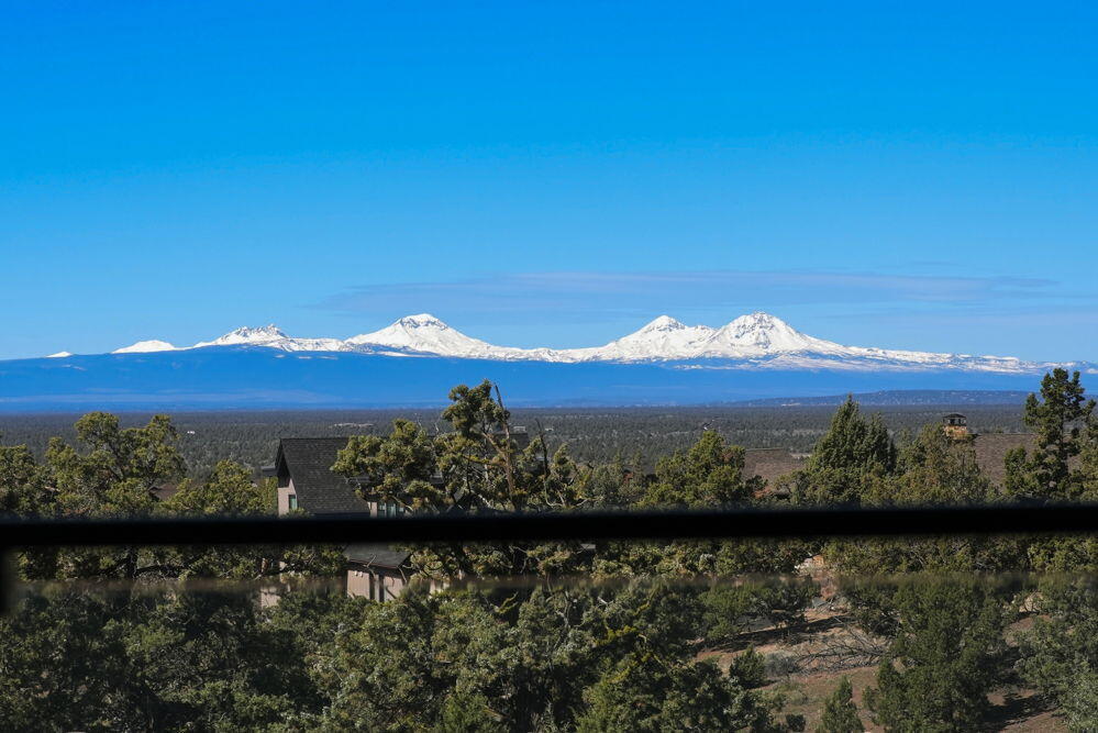 Cascade Mountain Views