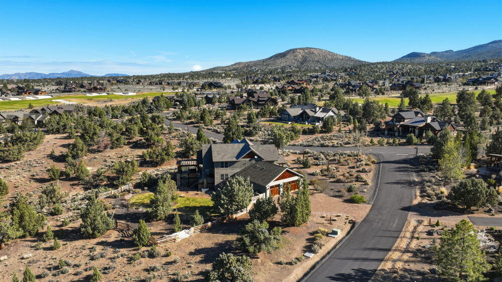 Buttes frame the East of this corner lot