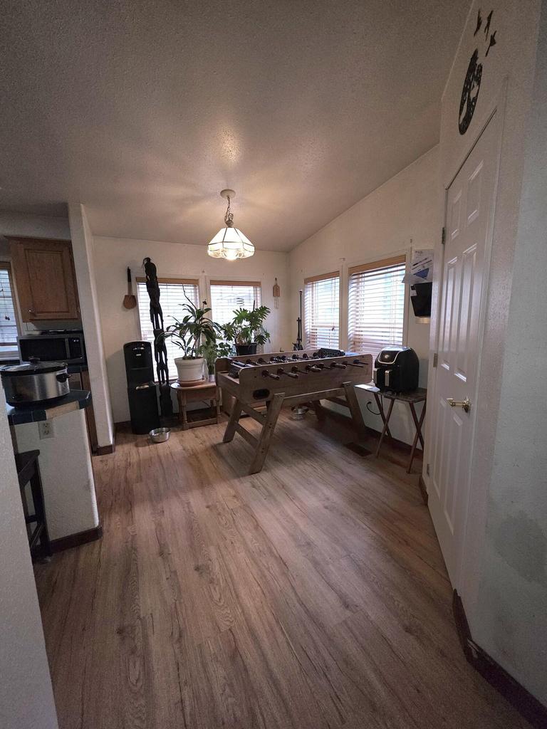Photo of 53666 Central Way 8 of 51
