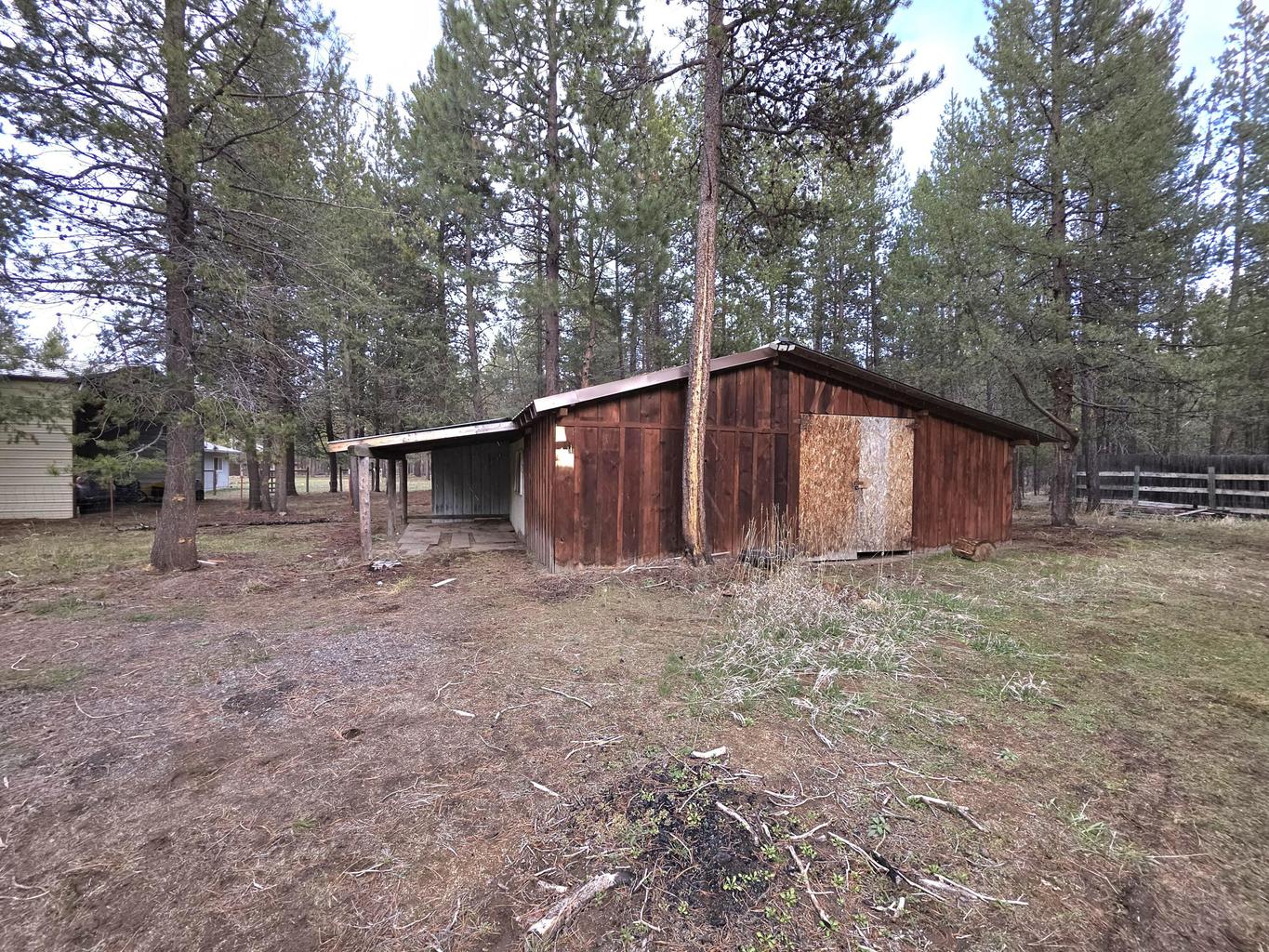 Storage/Additional building