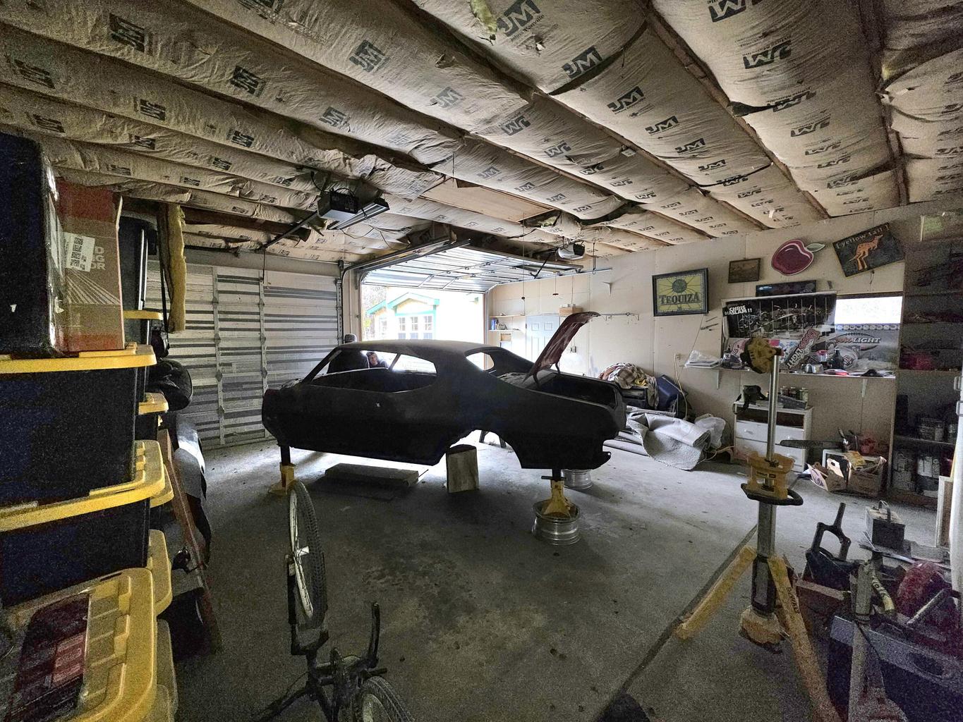Detached garage