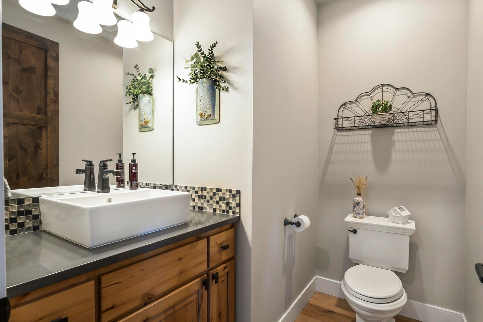 Hall 1/2 bath.