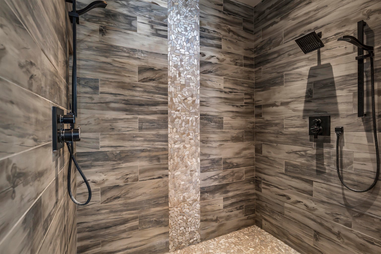 Dual head walk in shower in Primary.