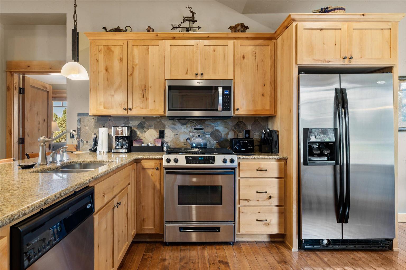 Photo of 16711 Brasada Ranch Road 8 of 36