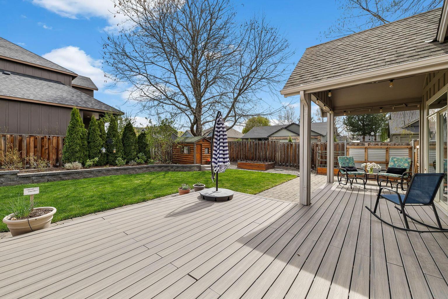Expansive Trex decking