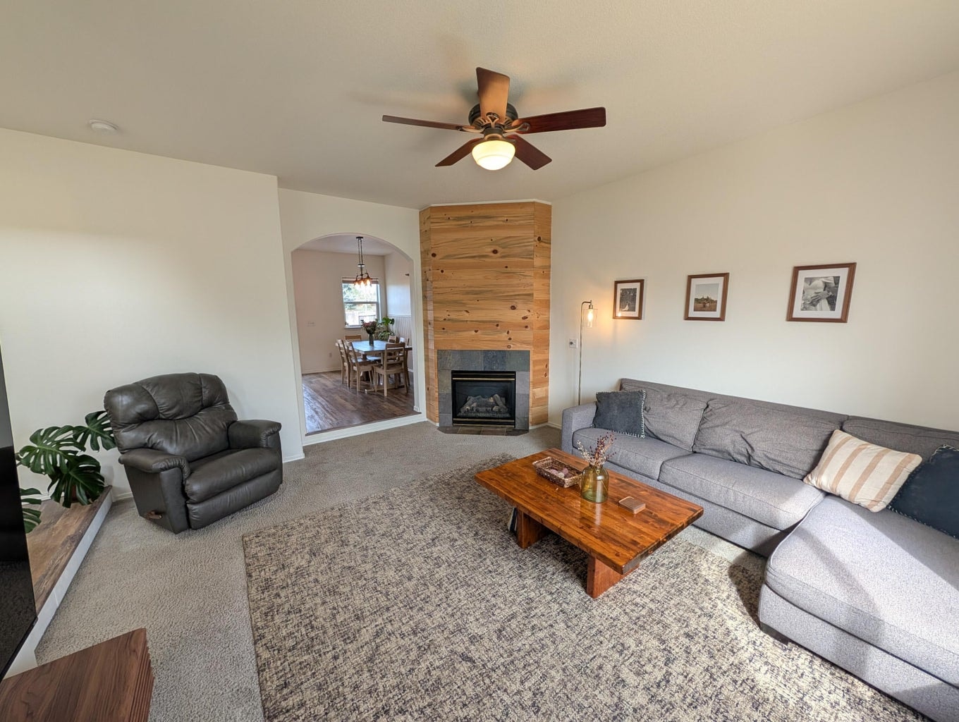 Photo of 2475 NE 7th Lane 5 of 22