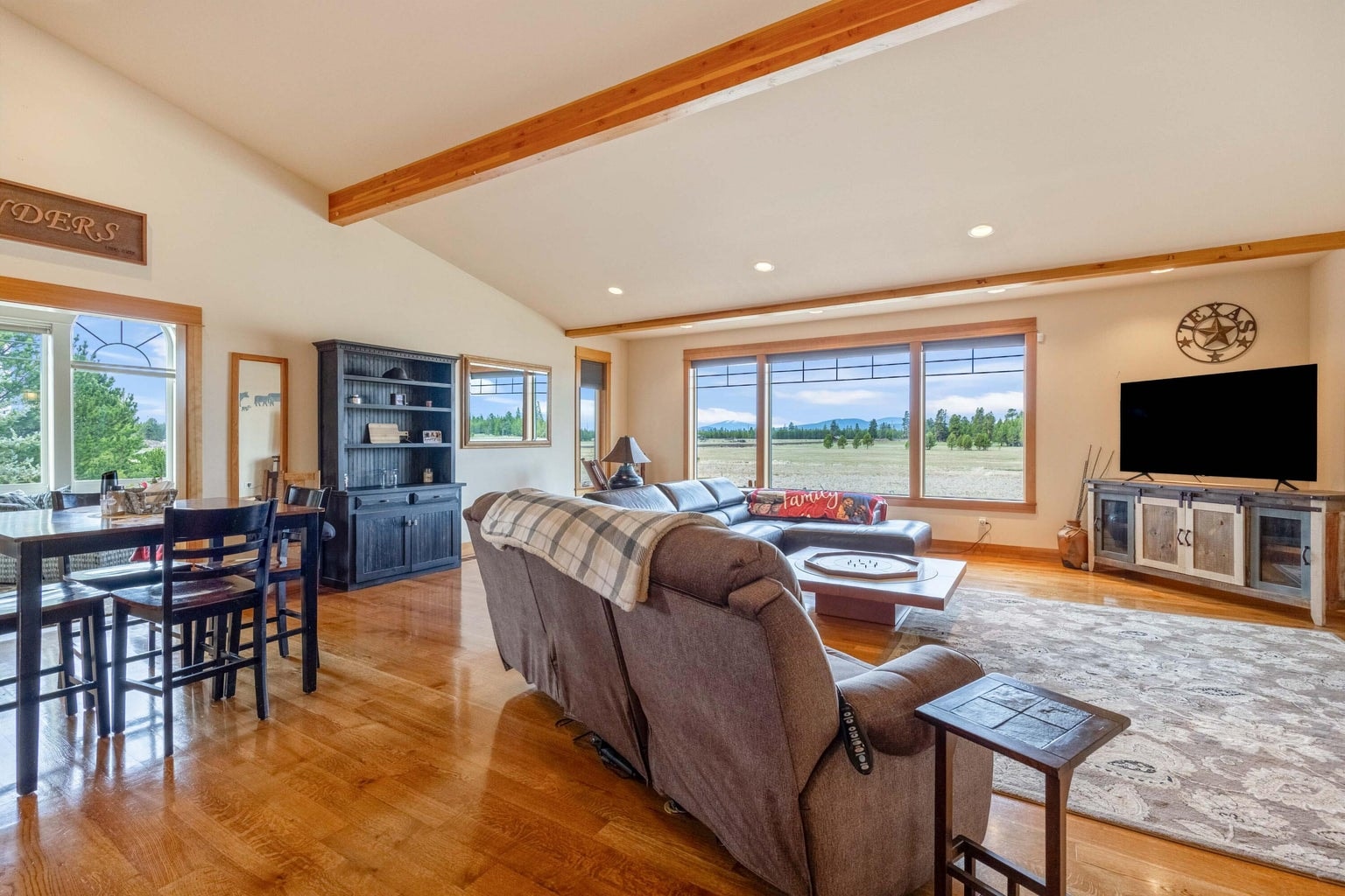 Photo of 51439 Morson Street 4 of 39