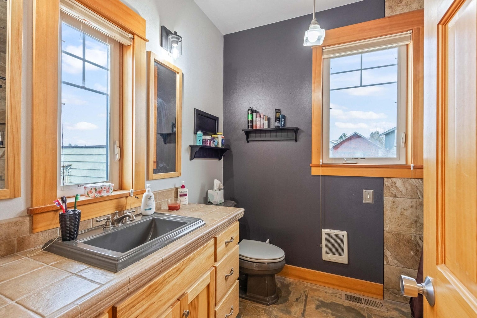 Photo of 51439 Morson Street 11 of 39