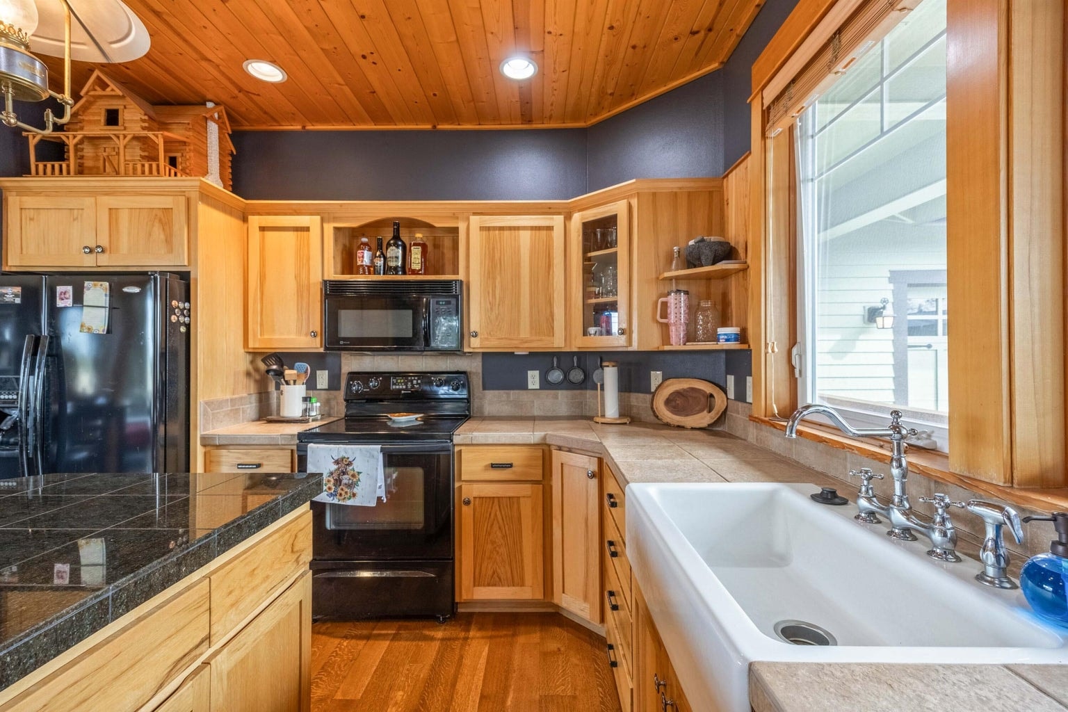 Photo of 51439 Morson Street 26 of 39