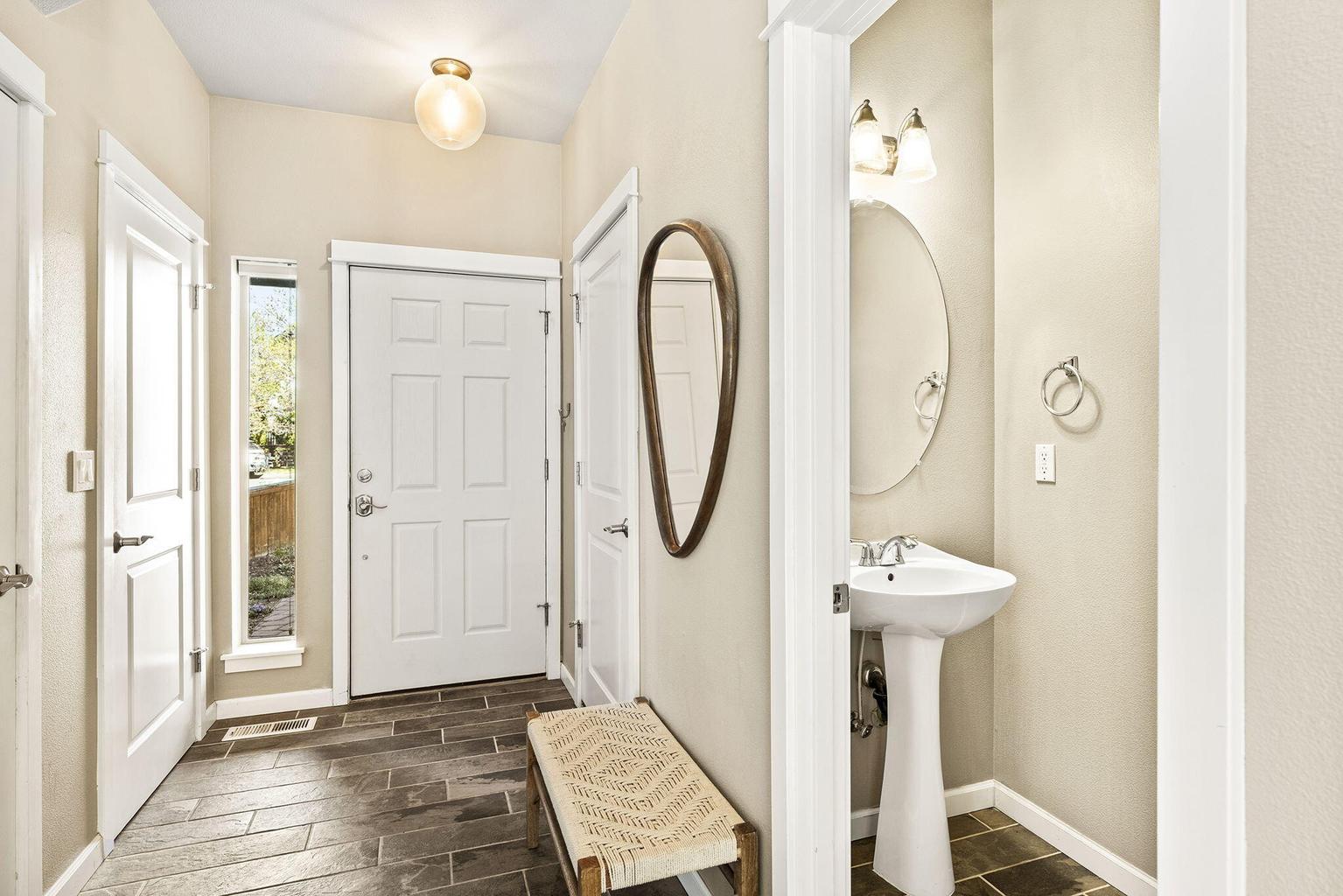 Photo of 63063 Angler Avenue 12 of 39