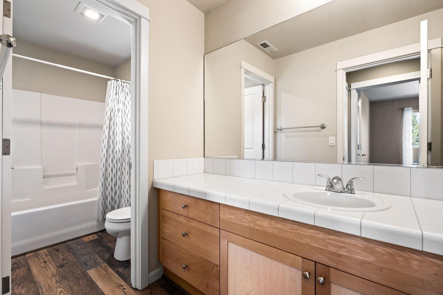 Photo of 63063 Angler Avenue 26 of 39