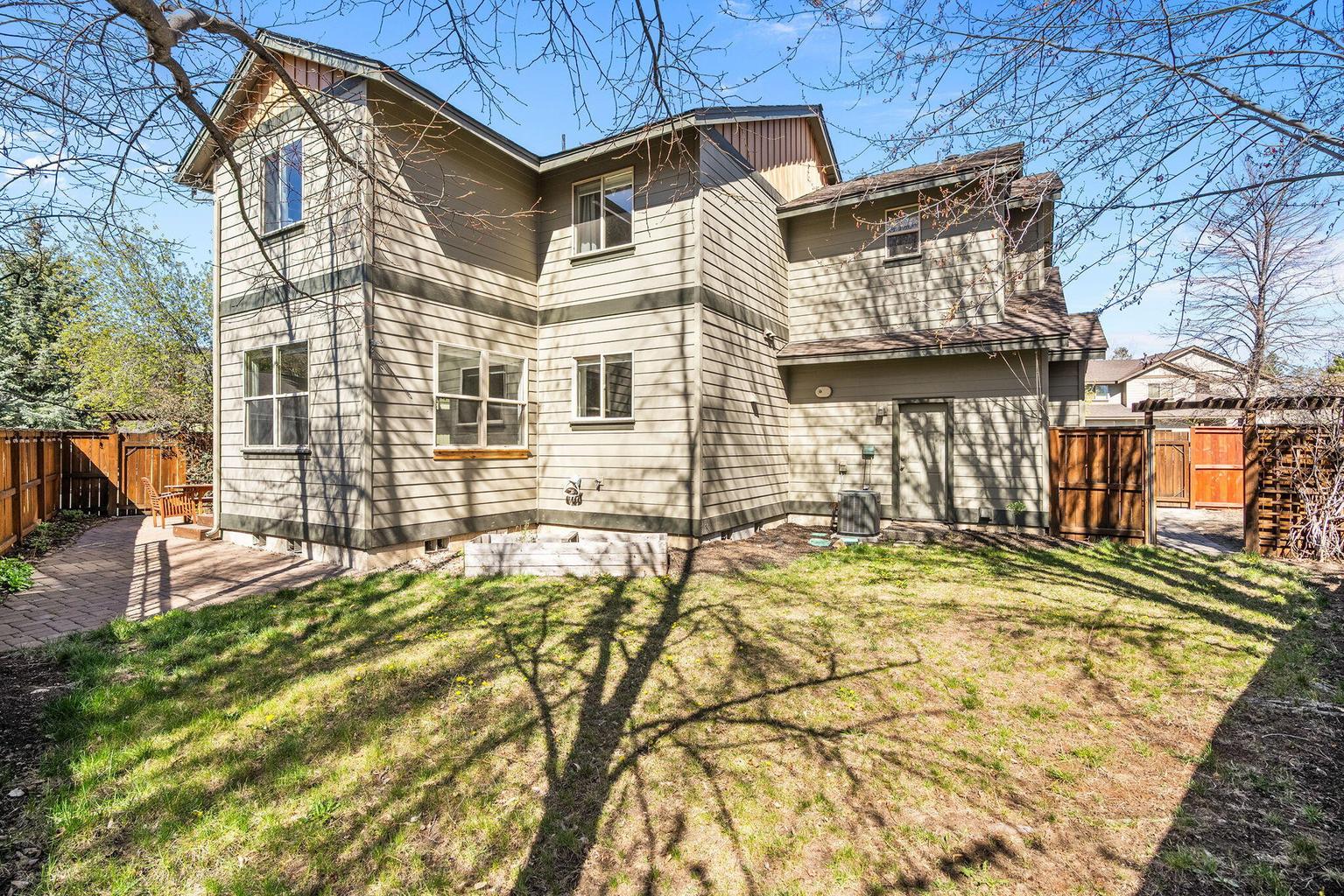 Photo of 63063 Angler Avenue 6 of 39