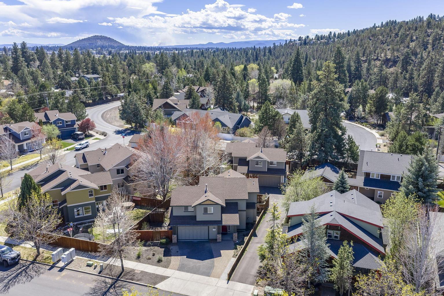 Photo of 63063 Angler Avenue 34 of 39
