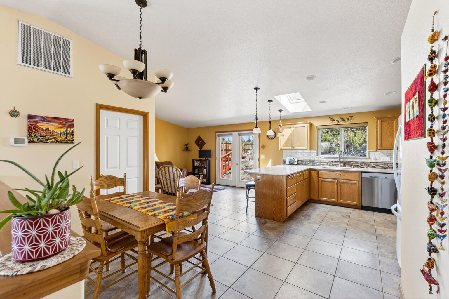 Photo of 6563 NW Homestead Way 12 of 78