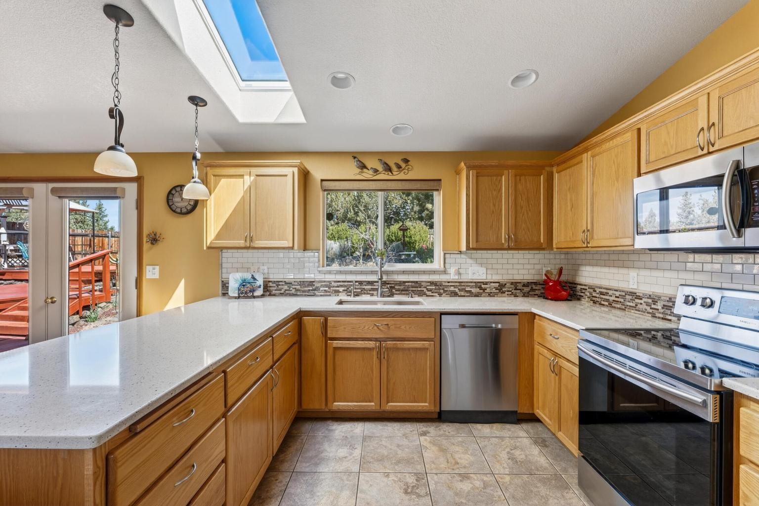 Photo of 6563 NW Homestead Way 13 of 78