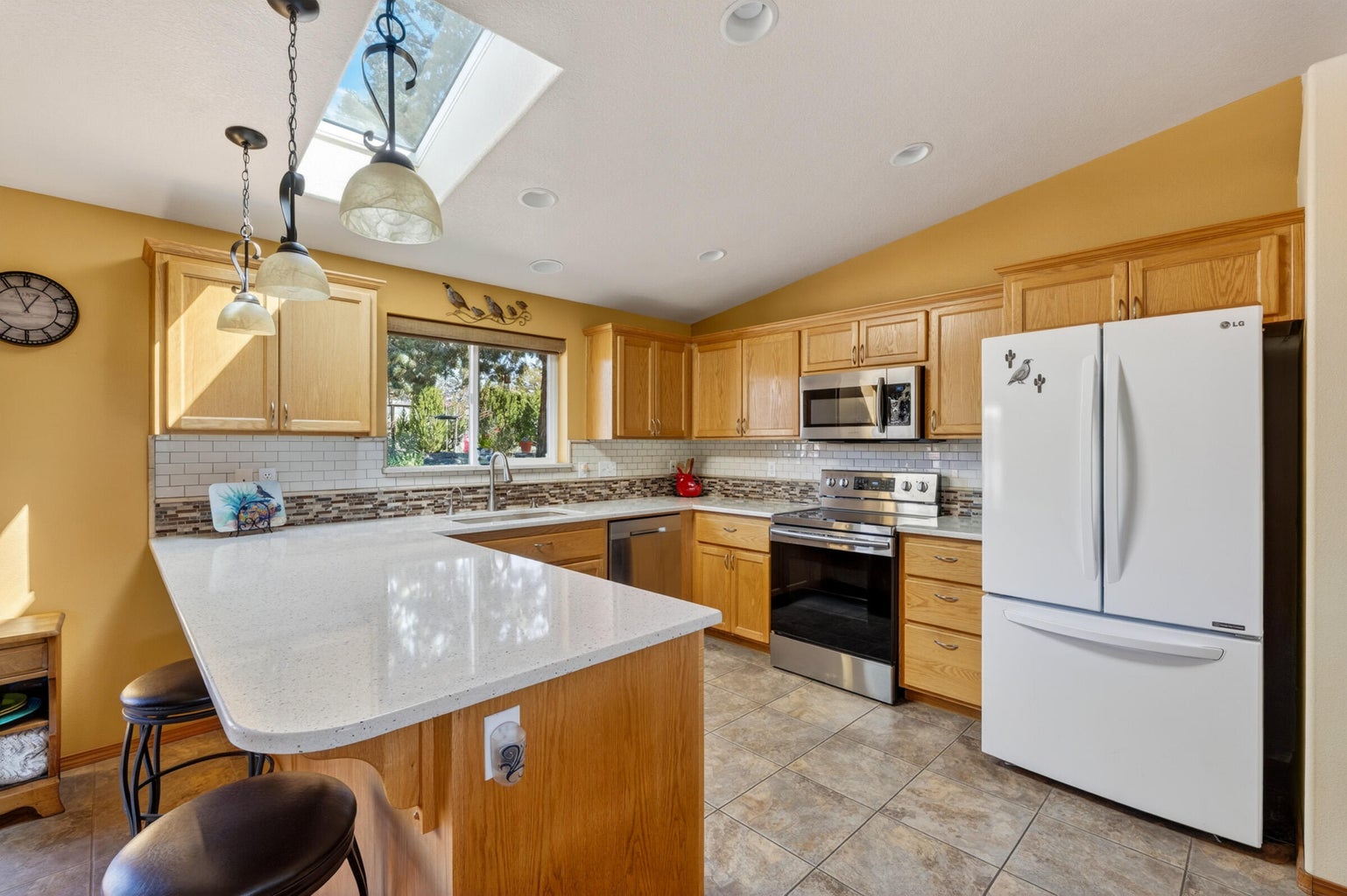 Photo of 6563 NW Homestead Way 14 of 78
