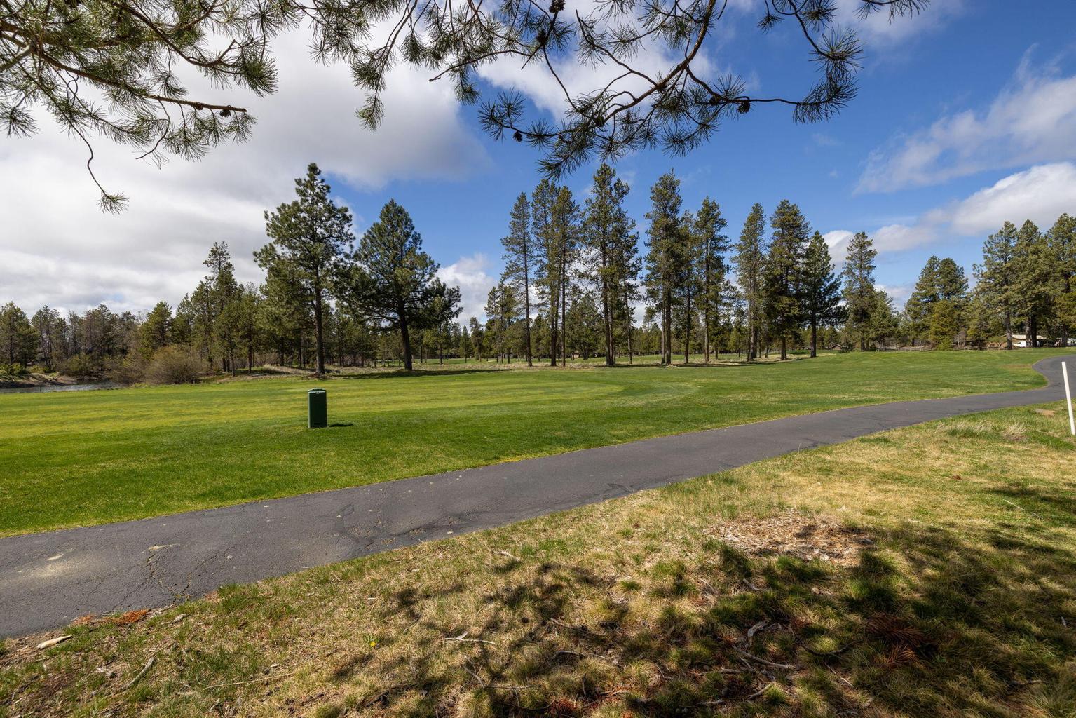 Photo of 57985 Silver Fir Circle 34 of 47