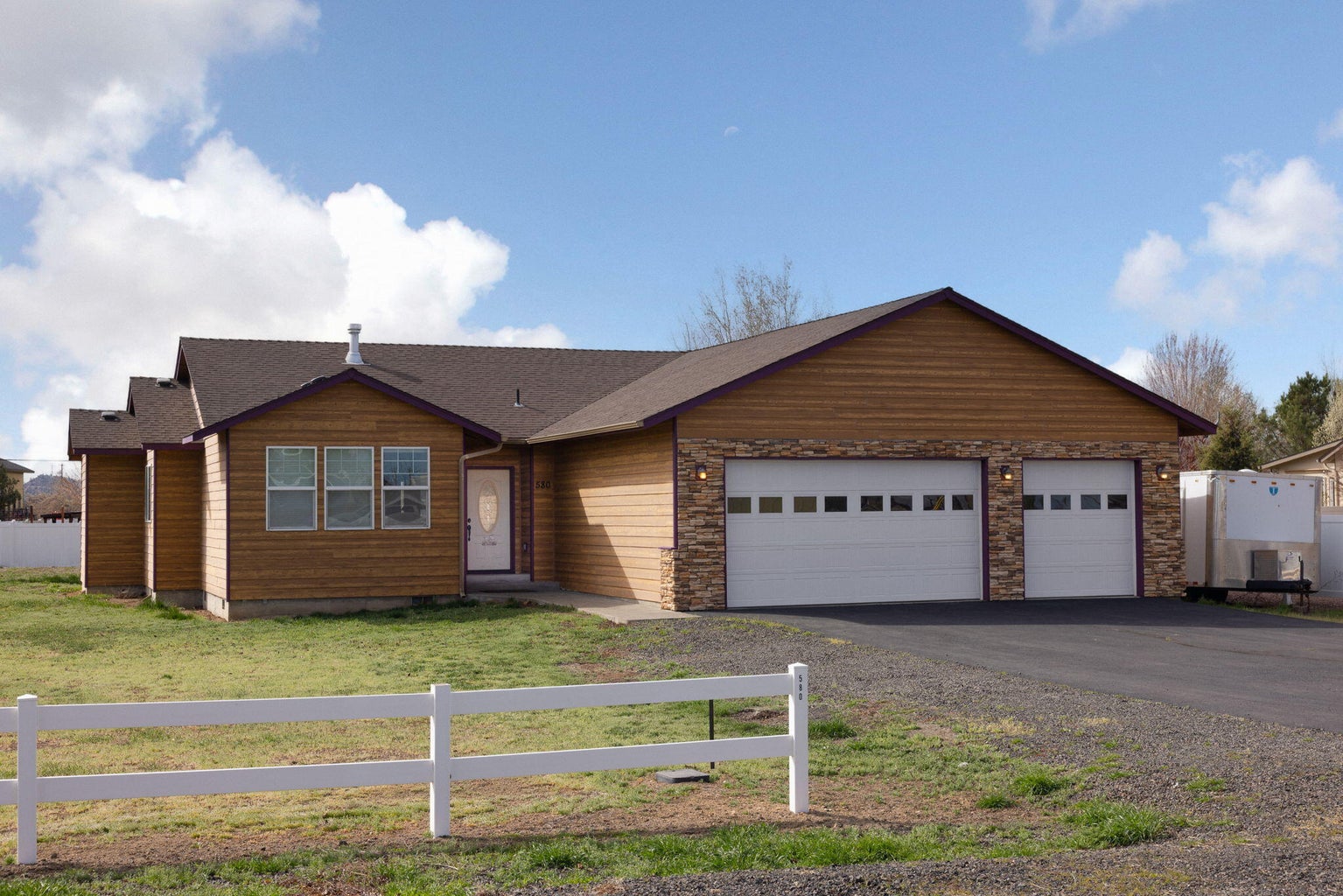 Photo of 580 C Avenue 1 of 27