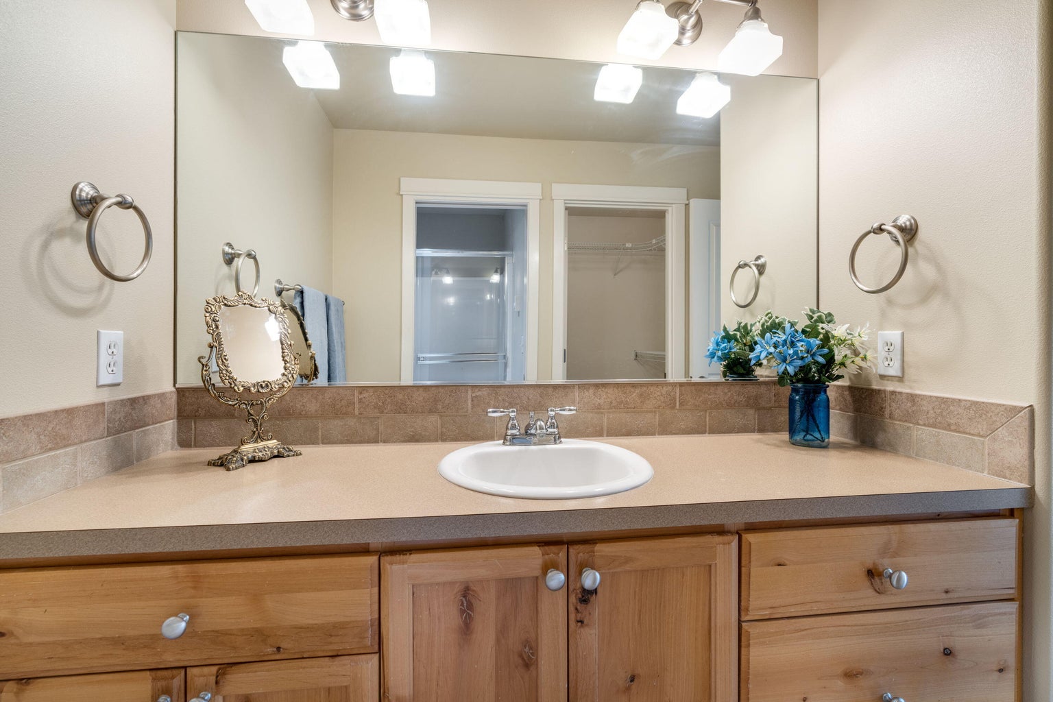 Photo of 16559 Daisy Place 17 of 33