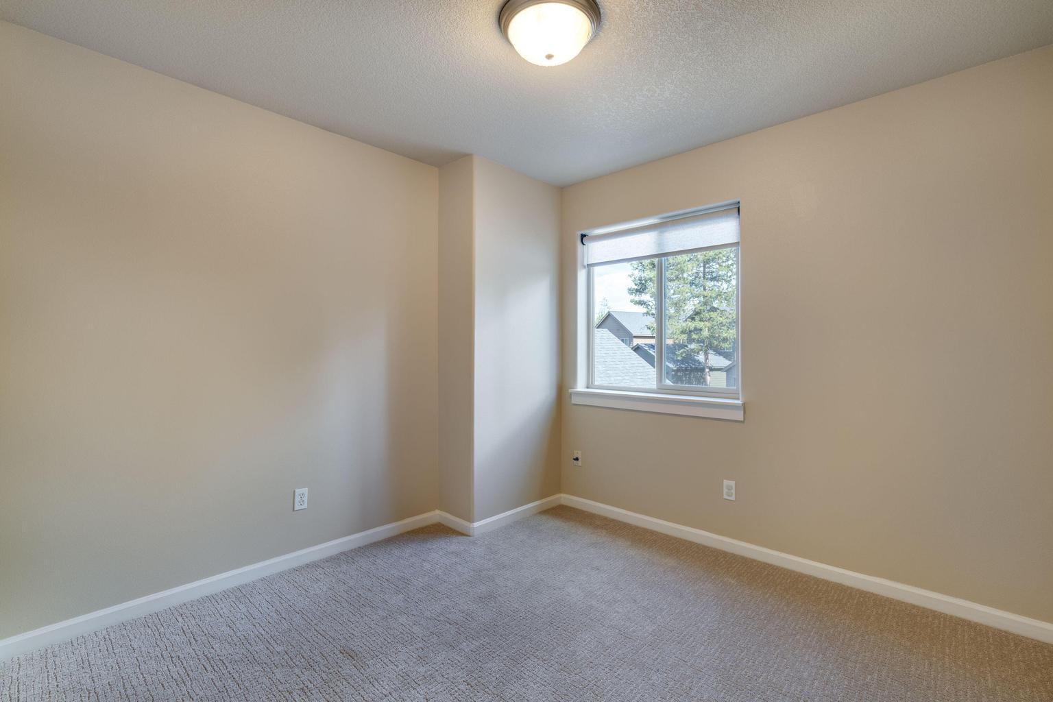 Photo of 16559 Daisy Place 20 of 33
