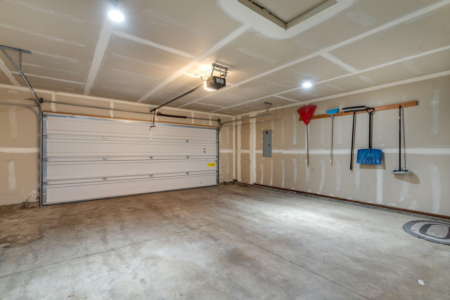Photo of 16559 Daisy Place 25 of 33