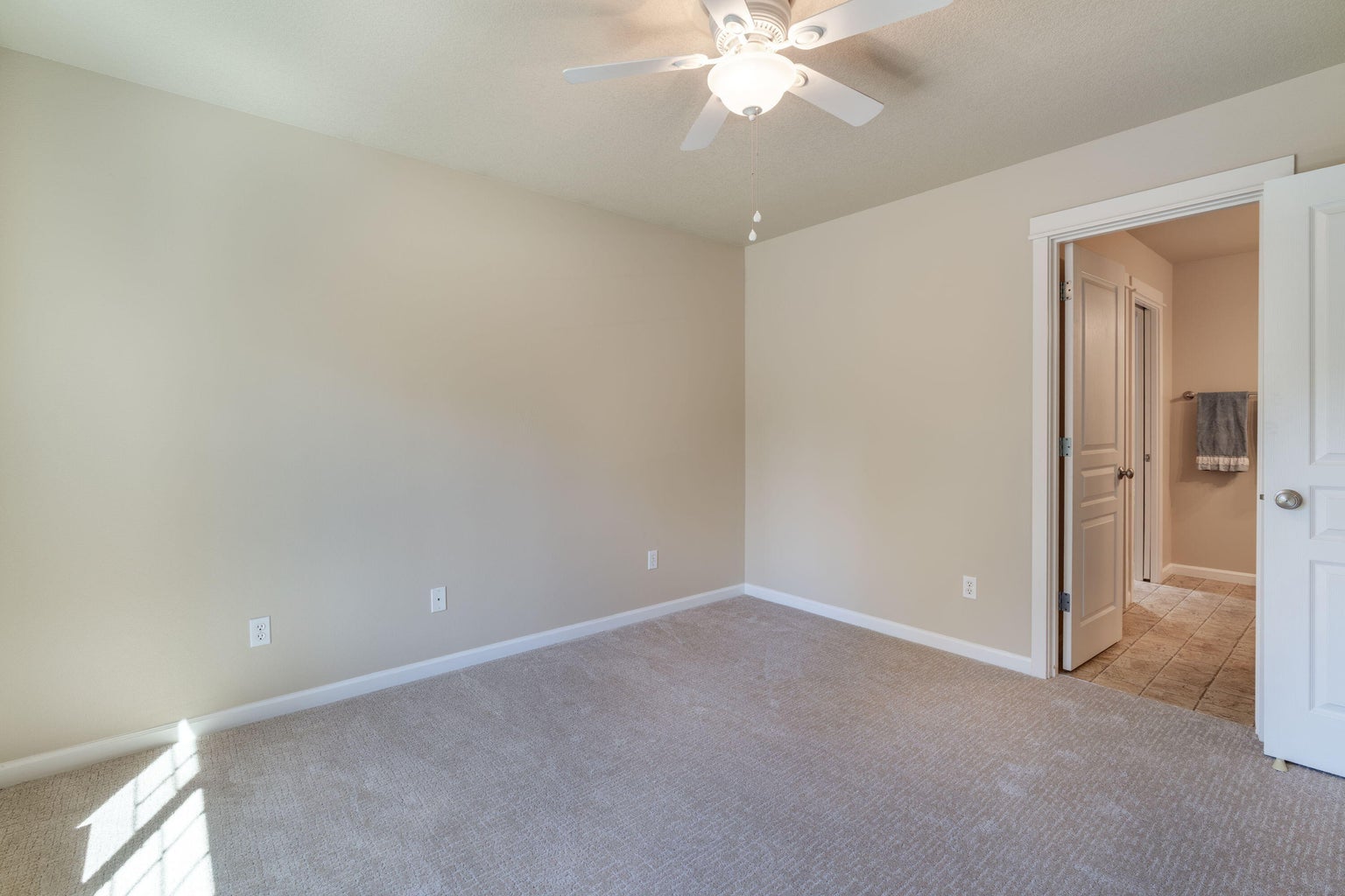 Photo of 16559 Daisy Place 14 of 33