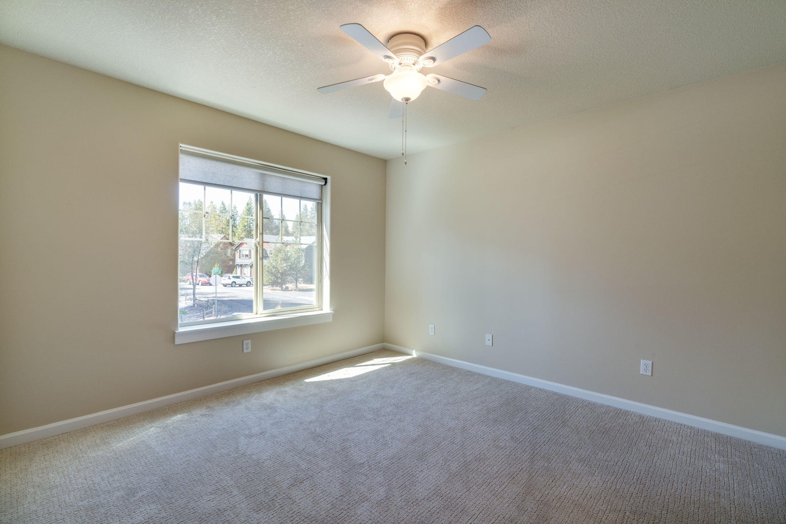Photo of 16559 Daisy Place 15 of 33