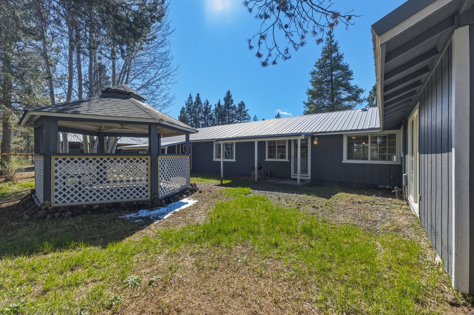 Photo of 53130 Riverview Drive 31 of 45