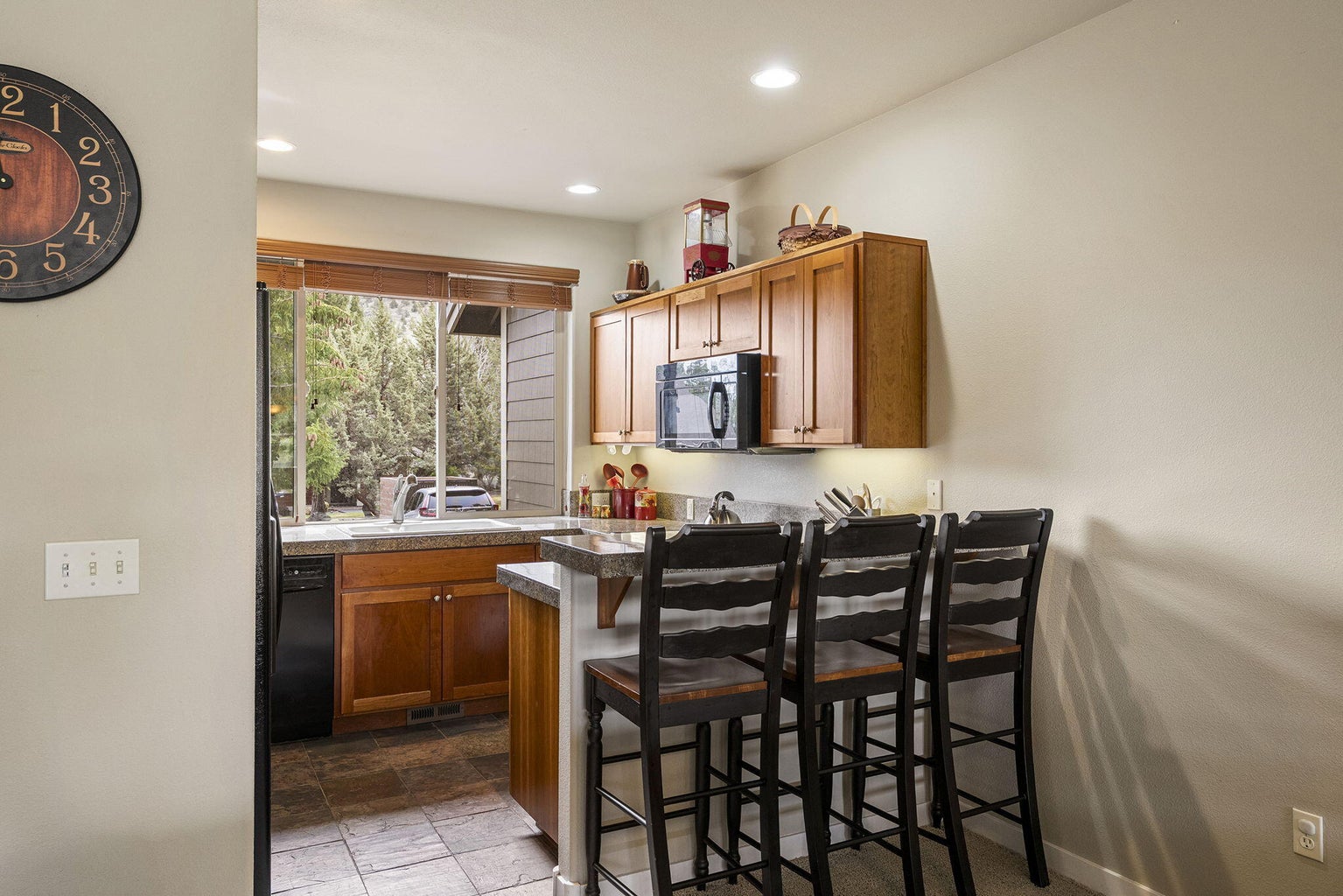 Photo of 679 Sage Country Court 5 of 39