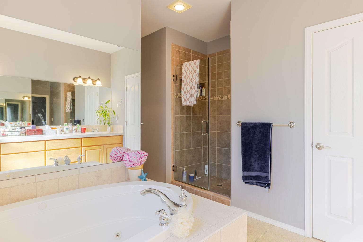 Photo of 2241 SE Pilatus Lane 20 of 36