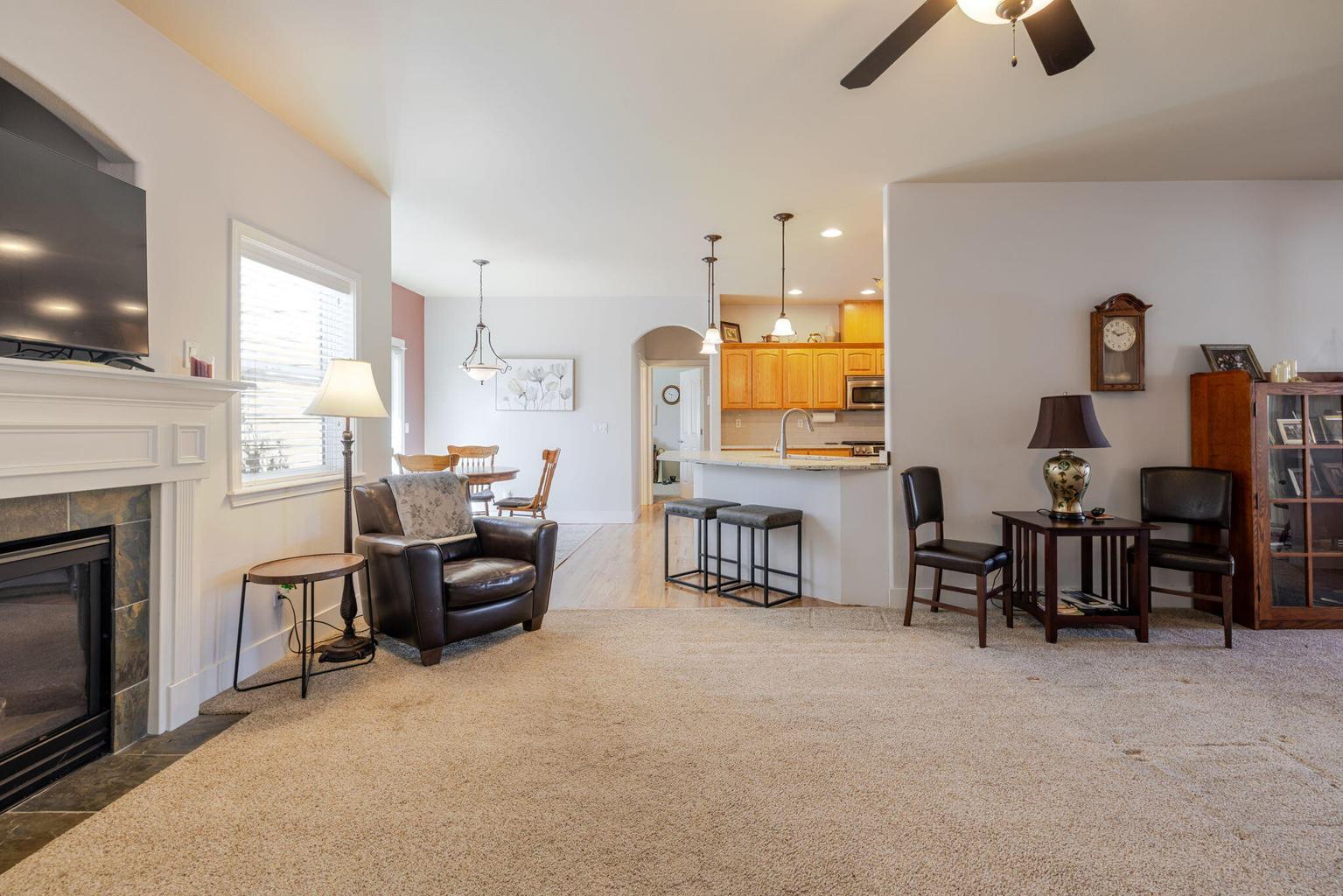 Photo of 2241 SE Pilatus Lane 7 of 36