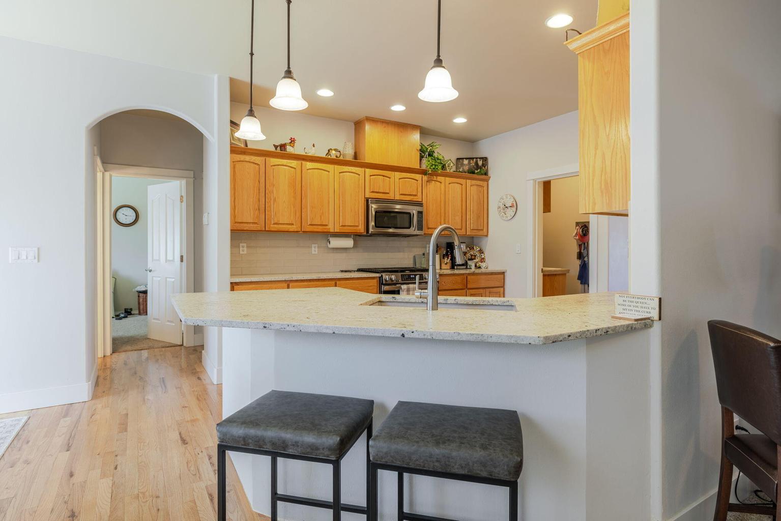Photo of 2241 SE Pilatus Lane 9 of 36